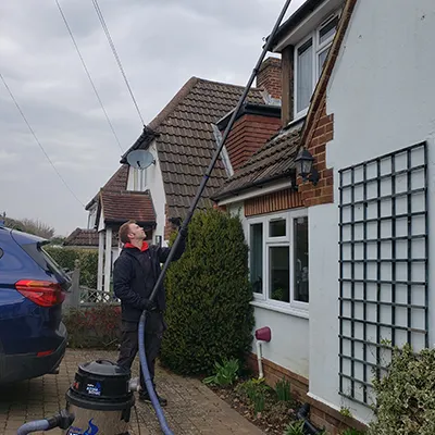 cleaning gutter